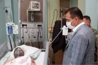 Vali Akbıyık, hastanede tedavi gören yaralı vatandaşı ziyaret etti Vali Akbıyık, hastanede tedavi gören yaralı vatandaşı ziyaret etti