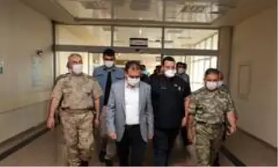 Vali Akbıyık, hastanede tedavi gören yaralı vatandaşı ziyaret etti Vali Akbıyık, hastanede tedavi gören yaralı vatandaşı ziyaret etti
