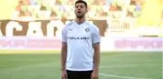 Juventus: Altay forması giyen Cenk Özkaçar, Lyon'la sözleşme imzalamak için Fransa'ya gitti Juventus: Altay forması giyen Cenk Özkaçar, Lyon'la sözleşme imzalamak için Fransa'ya gitti