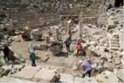 Antik tiyatro, 1600 yıl sonra seyirciyle buluşacak Antik tiyatro, 1600 yıl sonra seyirciyle buluşacak