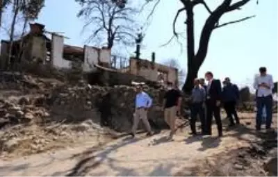 Başkan Akın'dan orman yangınının yaşandığı mahallelere ziyaret Başkan Akın'dan orman yangınının yaşandığı mahallelere ziyaret