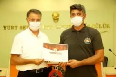 Başkan Cemil Deveci'den pandemi emekçilerine teşekkür belgesi Başkan Cemil Deveci'den pandemi emekçilerine teşekkür belgesi