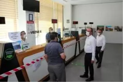 Başkan Kavuş, belediye personeliyle bayramlaştı Başkan Kavuş, belediye personeliyle bayramlaştı