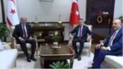 Cumhurbaşkanı Yardımcısı Oktay KKTC Başbakanı Tatar ile görüştü Cumhurbaşkanı Yardımcısı Oktay KKTC Başbakanı Tatar ile görüştü