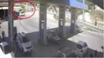 El frenini çekmeyi unutan kamyon şoförü, tekerleğin altında kalarak can verdi El frenini çekmeyi unutan kamyon şoförü, tekerleğin altında kalarak can verdi