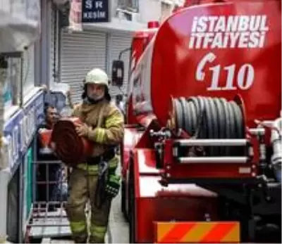Fatih'te daire yangını Fatih'te daire yangını
