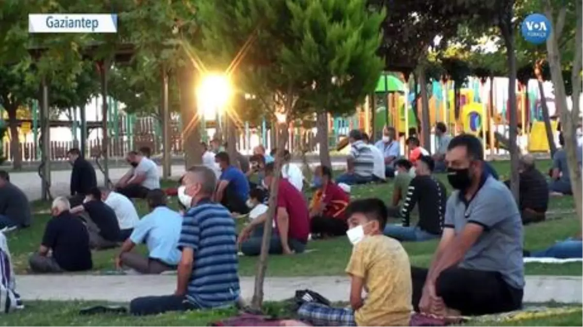 Gaziantep'te Normallesme Sürecinde İlk Bayram Namazı