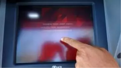 Havale ücreti kurnazlığı! Tüketici derneği başkanı bankaların foyasını ortaya çıkardı Havale ücreti kurnazlığı! Tüketici derneği başkanı bankaların foyasını ortaya çıkardı