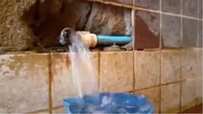 Hırsızlar tuvaletlerin musluklarını çaldı Hırsızlar tuvaletlerin musluklarını çaldı