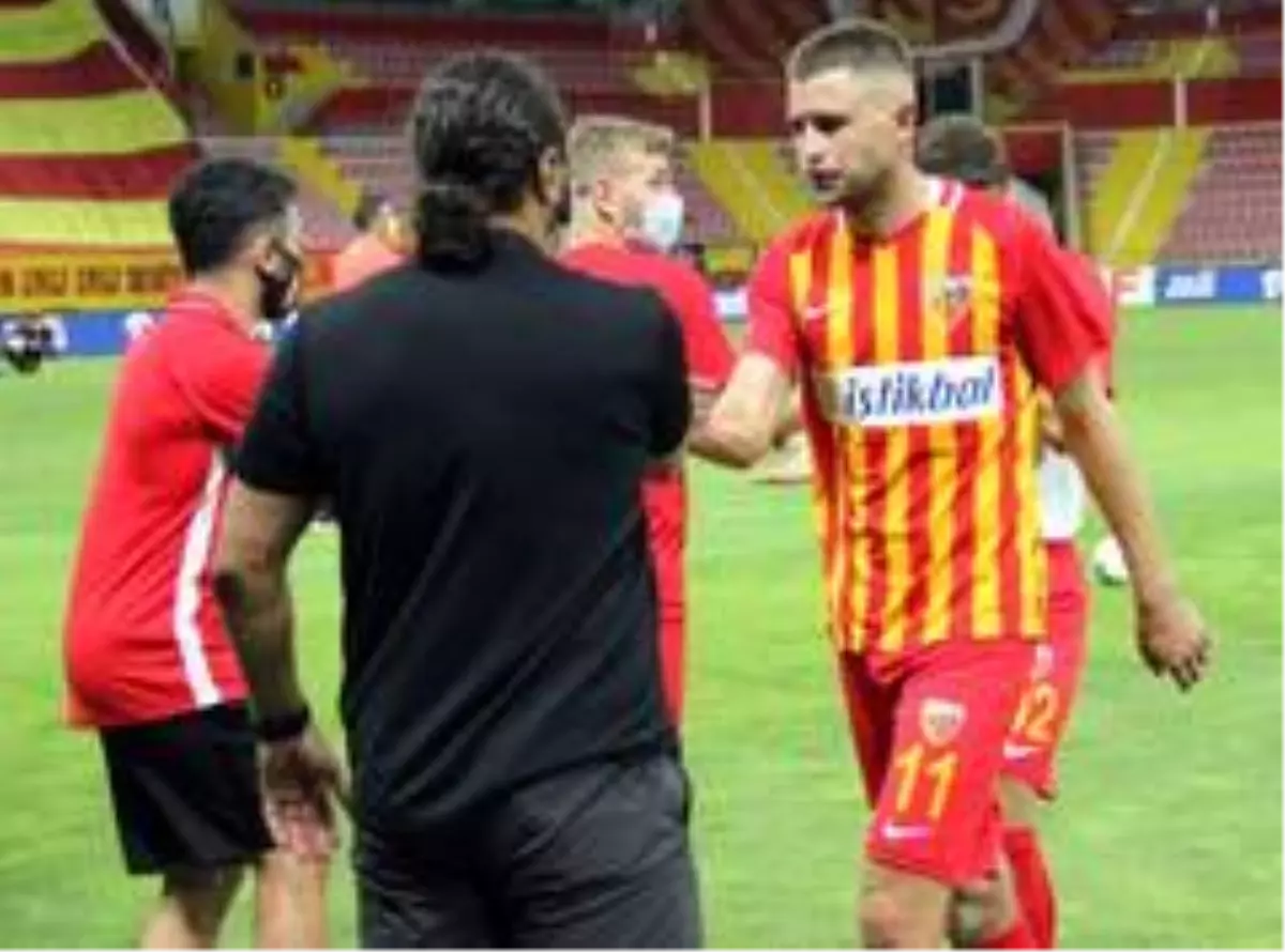 Kayserispor 97 kez oyuncu değiştirdi