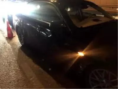 Kontrolsüz şerit değişikliği kazaya neden oldu: 2 yaralı Kontrolsüz şerit değişikliği kazaya neden oldu: 2 yaralı
