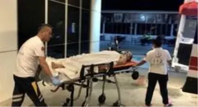 Kuşadası'nda motosiklet kazası: 1'i ağır 2 yaralı Kuşadası'nda motosiklet kazası: 1'i ağır 2 yaralı
