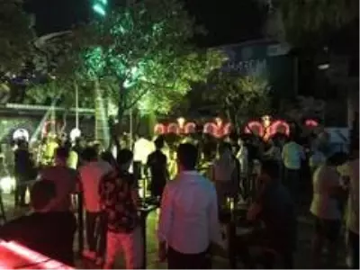 Kuşadası'ndaki işletme Kovid-19 tedbirleri ile dikkat çekiyor Kuşadası'ndaki işletme Kovid-19 tedbirleri ile dikkat çekiyor