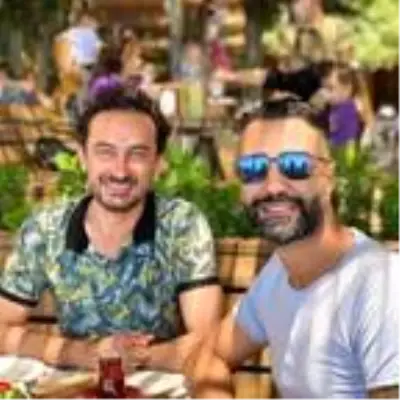 Levent Yüksel ve Tan Taşçı, tatil için İznik'i tercih etti