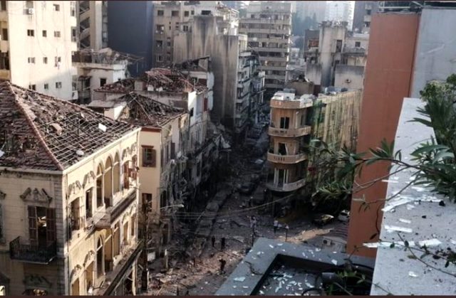 Lübnan'daki büyük patlamanın ardından Beyrut tanınmaz hale geldi