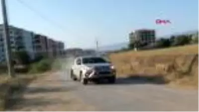 Manisa'da yerleşim yerlerini tehdit eden yangın panik yarattı Manisa'da yerleşim yerlerini tehdit eden yangın panik yarattı