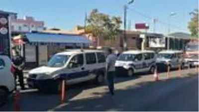 Marmaray'da bir kişi, trenin önüne atlayarak canına kıydı Marmaray'da bir kişi, trenin önüne atlayarak canına kıydı