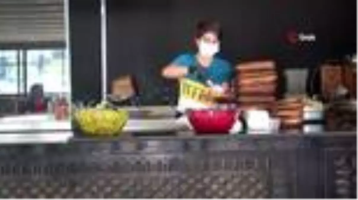 Mikrokredi ile tantuni dükkanı açtı, iş yerinin her şeyi oldu