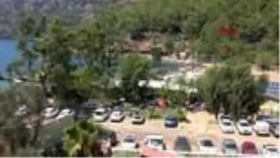 MUĞLA Marmaris'te bayram tatilini uzatanlar plajları doldurdu MUĞLA Marmaris'te bayram tatilini uzatanlar plajları doldurdu