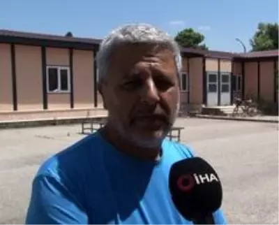 Son dakika haberi | Okuldaki atıl sıra ve malzemelerden araba yaptılar Son dakika haberi | Okuldaki atıl sıra ve malzemelerden araba yaptılar