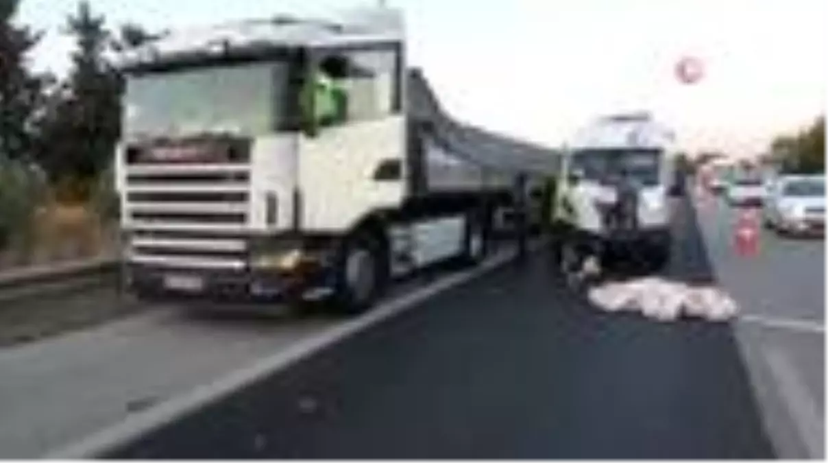 Otoyolda lastik değiştirmek isteyen sürücü canından oldu