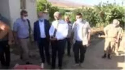 Pütürge ilçesinde yaşanan 5,2'lik depremde 6 ev ağır hasar aldı Pütürge ilçesinde yaşanan 5,2'lik depremde 6 ev ağır hasar aldı