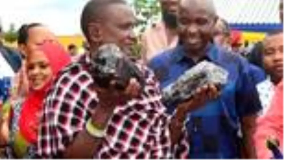 Şansın bu kadarı! Bulduğu taşlar sayesinde milyonlar kazandı