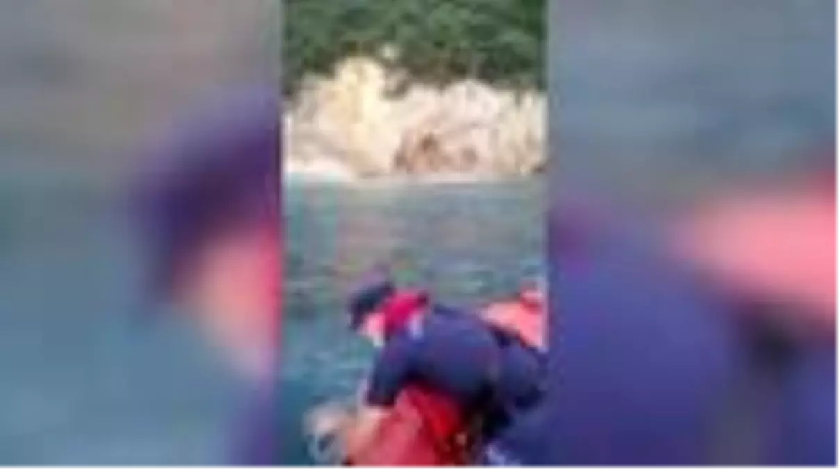 Su alan teknedeki 7 kişi kurtarıldı