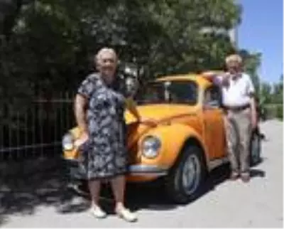 Yaşlı çiftin 'Vosvos' tutkusu Yaşlı çiftin 'Vosvos' tutkusu