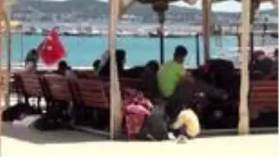46 sığınmacı Sahil Güvenlik ekiplerince kurtarıldı - BALIKESİR 46 sığınmacı Sahil Güvenlik ekiplerince kurtarıldı - BALIKESİR