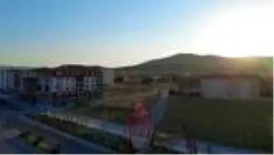 Afyonkarahisar'daki 'küçük Brüksel'de gurbetçi yoğunluğu Afyonkarahisar'daki 'küçük Brüksel'de gurbetçi yoğunluğu