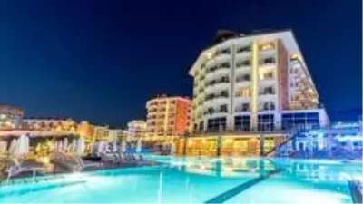 Almanya'nın Türkiye'ye yönelik seyahat uyarısını kısmen kaldırması turizmcileri sevindirdi Almanya'nın Türkiye'ye yönelik seyahat uyarısını kısmen kaldırması turizmcileri sevindirdi