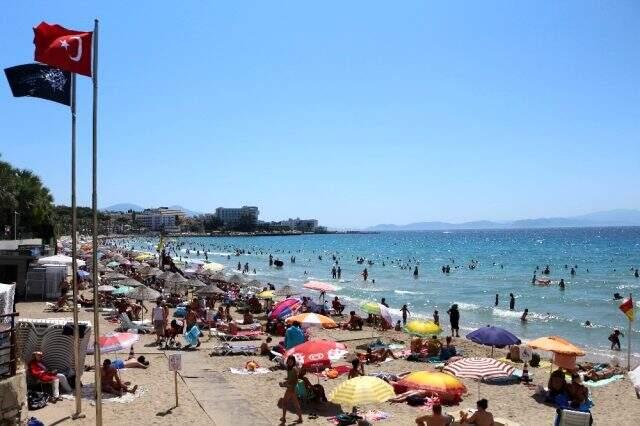 Almanya'nın Türkiye'ye yönelik seyahat uyarısını kısmen kaldırması turizmcileri sevindirdi Almanya'nın Türkiye'ye yönelik seyahat uyarısını kısmen kaldırması turizmcileri sevindirdi