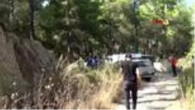 ANTALYA 8 yaşındaki kardeşini bıçakla öldürdüğünü söyleyip, polise teslim oldu ANTALYA 8 yaşındaki kardeşini bıçakla öldürdüğünü söyleyip, polise teslim oldu