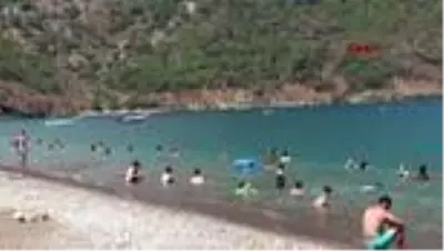 Antalya'da iç pazarda bayram hareketliliği umutlandırdı Antalya'da iç pazarda bayram hareketliliği umutlandırdı