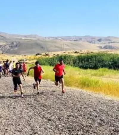 Çaldıran Belediyesi, üniversitelerin özel yetenek sınavına hazırlanan gençlere destek çıkıyor Çaldıran Belediyesi, üniversitelerin özel yetenek sınavına hazırlanan gençlere destek çıkıyor