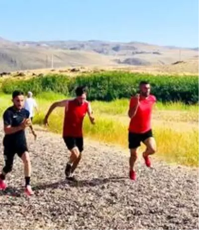 Çaldıran Belediyesi, üniversitelerin özel yetenek sınavına hazırlanan gençlere destek çıkıyor Çaldıran Belediyesi, üniversitelerin özel yetenek sınavına hazırlanan gençlere destek çıkıyor