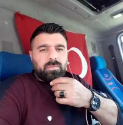 Çöp kamyonu ile duvar arasında sıkışan işçi öldü Çöp kamyonu ile duvar arasında sıkışan işçi öldü