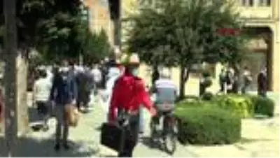 ÇORUMLU 'KOVBOY HOCA'DAN SALGINA KARŞI MİNİBÜS EVDE İZOLASYON ÇORUMLU 'KOVBOY HOCA'DAN SALGINA KARŞI MİNİBÜS EVDE İZOLASYON