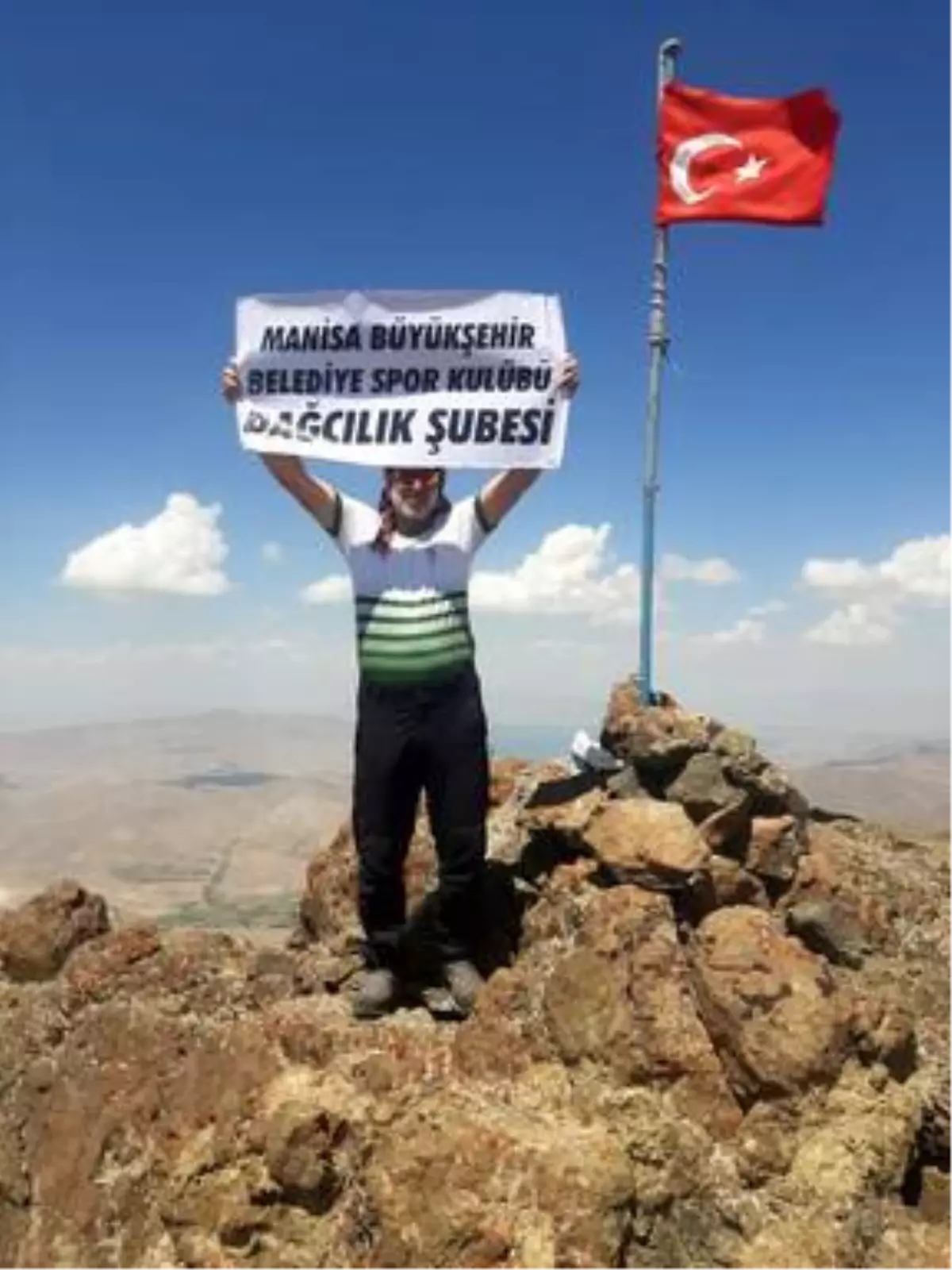 Dağcılar, Erek Dağı'na tırmandı