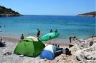 Datça'daki koylarda çadır işgaline tepki Datça'daki koylarda çadır işgaline tepki