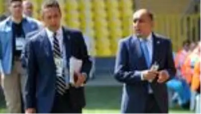 Fenerbahçe'nin harcama limiti! Sebep Bankalar Birliği ile anlaşmaması mı? Fenerbahçe'nin harcama limiti! Sebep Bankalar Birliği ile anlaşmaması mı?