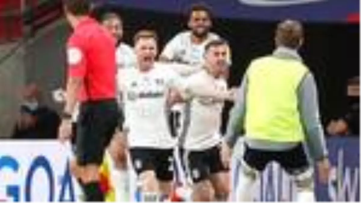 Fulham yeniden Premier Lig'de!