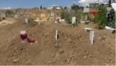 Son dakika haberleri | HAKKARİ Kazada hayatını kaybeden ve evlilik hazırlığındaki Savaş ile Aysun toprağa verildi Son dakika haberleri | HAKKARİ Kazada hayatını kaybeden ve evlilik hazırlığındaki Savaş ile Aysun toprağa verildi