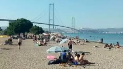 Hersek Sahili bayram süresince doldu taştı Hersek Sahili bayram süresince doldu taştı