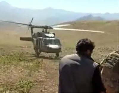 Kalp krizi geçiren çoban, askeri helikopterle hastaneye yetiştirildi Kalp krizi geçiren çoban, askeri helikopterle hastaneye yetiştirildi