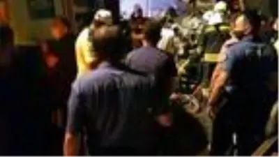 Son dakika haberi... Kocaeli'de zincirleme kaza: 1 ölü, 2 yaralı (1) Son dakika haberi... Kocaeli'de zincirleme kaza: 1 ölü, 2 yaralı (1)