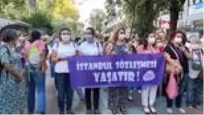 Son dakika haber! KOCAELİ İzmit'te kadınlar İstanbul Sözleşmesi'nin uygulanmasını istedi Son dakika haber! KOCAELİ İzmit'te kadınlar İstanbul Sözleşmesi'nin uygulanmasını istedi