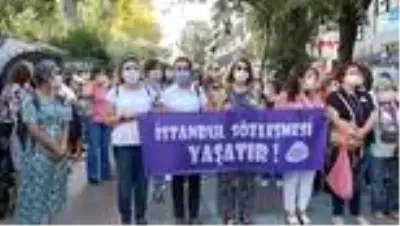 Son dakika haber! KOCAELİ İzmit'te kadınlar İstanbul Sözleşmesi'nin uygulanmasını istedi Son dakika haber! KOCAELİ İzmit'te kadınlar İstanbul Sözleşmesi'nin uygulanmasını istedi