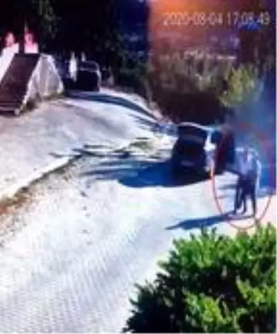 Mal paylaşımı yüzünden tartıştığı babasının evine tüfekle ateş açtı Mal paylaşımı yüzünden tartıştığı babasının evine tüfekle ateş açtı